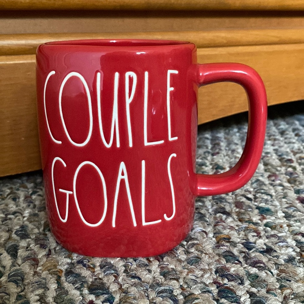 NWOT Rae Dunn Mug “Couple Goals”